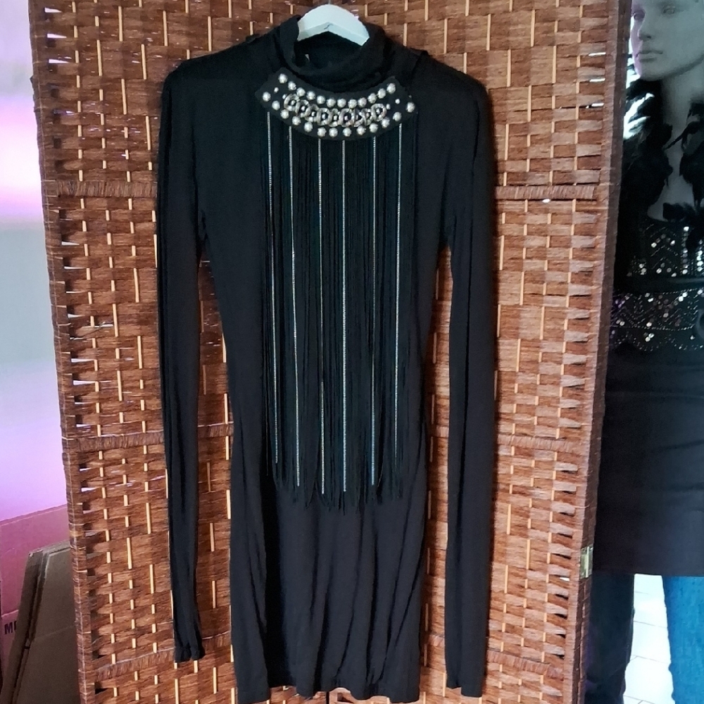 Elegant Black Dress with Pearl Embellishments